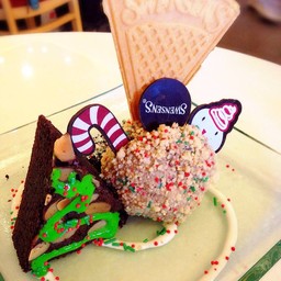 Swensen's โลตัส โฮมโปร วิลเลจ บางพลี