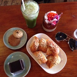 บ้านชีวิตใหม่เบเกอรี่