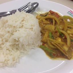ข้าวราดแกงกระหรี่ ห่วยที่สุดเท่าที่เคยกินมา 55บ.เหมือน15บ. รสชาติปรับปรุงด่วน