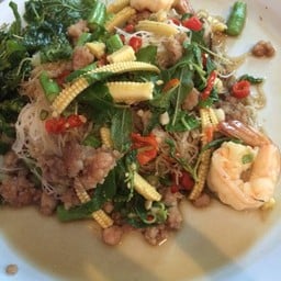 โมโม่