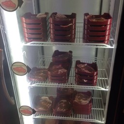 เอาเองเลยจากตู้