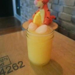 Waiting Floor พันซ์