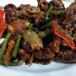 ผัดเผ็ดปลาดุก