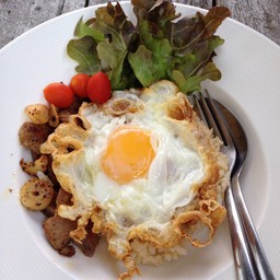 ข้าวหมูทอดกระเทียม