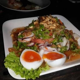 ยำถั่วพลู