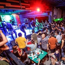 คอนเสิร์ต BIGASS ร้านฮิวจ์บาร์ 