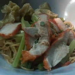 ชายสี่ หน้าม.รินทร์ทอง