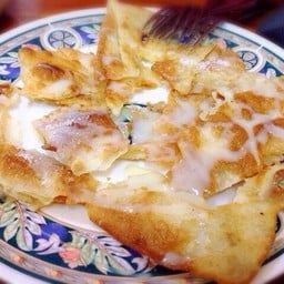 โรตีกรอบราดนมข้น