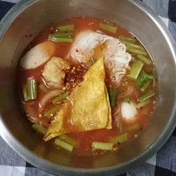 เย็นตาโฟก๋วยเตี๋ยว เจ๊กุ้ง เจ้าเก่า