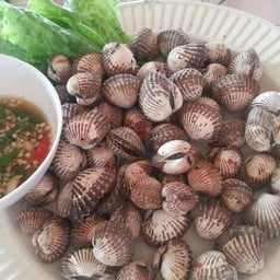น้องโฟร์ซีฟูดส์@หาดบ้านชื่น