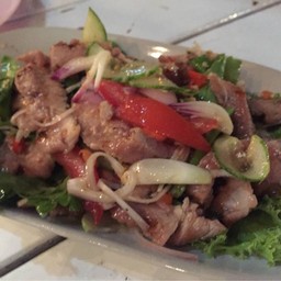 ยำหมูย่าง