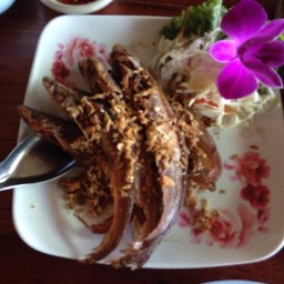 ปลาเนื้ออ่อนทอดกีะเทียม