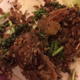 กุ้งทอดกระเทียม