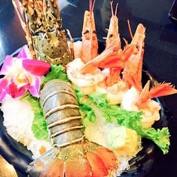 กุ้งรวมซาซิมิ size M 