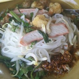 ก๋วยเตี๋ยว แม่สอด