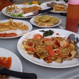 สเต็กลุงใหญ่ ถนนแจ้งวัฒนะ