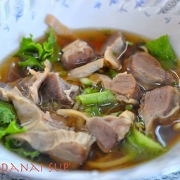 เส้นหมี่หมูตุ๋น (40บาท)
