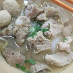 54 ก๋วยเตี๋ยวต้มยำ