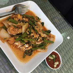 สุกี้ทะเลแห้ง