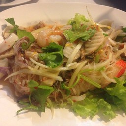 เฝออุดรฯ หม้อไฟ สาขา 2 สี่แยกคอกม้า (บ้านเลื่อม)