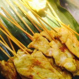 หมูสะเต๊ะ เพิ่งออกจากเตาปิ้ง