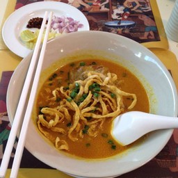 ข้าวซอยไก่