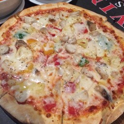 Italian Pizza  (no Meat)180 Baht