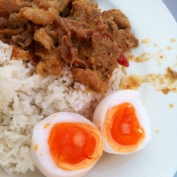 พแนงหมูไข่ต้ม. 33