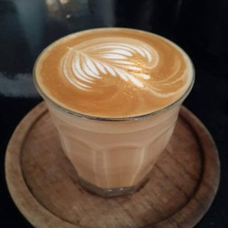 Latte (60 บาท)