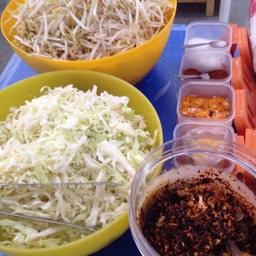 พริกตำ ทำเอง รสเจ็บ พร้อมกับ ผัดสดๆ เคียงกับขนมจีนน้ำเงี๊ยว 😋