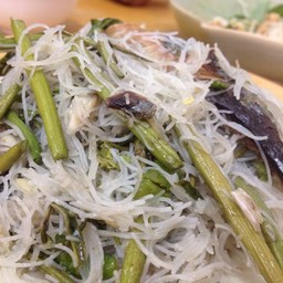 ผัดหมี่ปลาทู