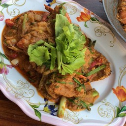 ปูไข่ผัดผงกะหรี่