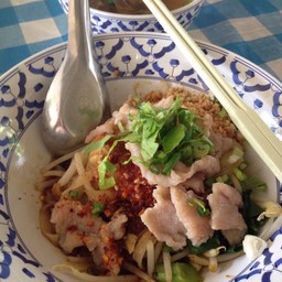 เล็กแห้งต้มยำ มีน้ำซุปด้วย