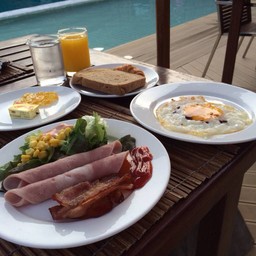 เติมพลังมื้อเช้าด้วย American Breakfast