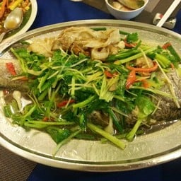 ตั้งเอี่ยมเส็ง โภชนา