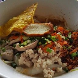 ใหญ่ยำแห้ง