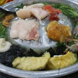บารมีแม่ หมูกระทะ
