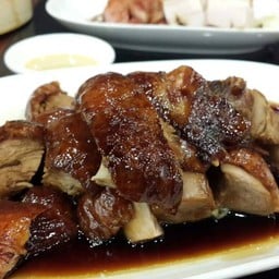 เป็ดย่างจานเล็ก 390 บาท