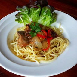 สปาร์เก็ตตี้ซอสไก่พริกไทยดำ