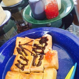 ขนมปังปิ้ง+ท๊อปปิ้งเลือกใส่เอง