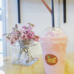 Strawberry Smoothies เย็นสดชื่นนนนนน