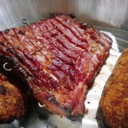 หมูกรอบ หมูแดง  ตลาดพลาซ่า