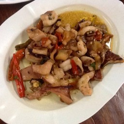 กระเพราหมึก ไม่อร่อยย