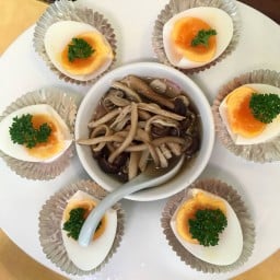 ไข่ต้มยามะตูมน้ำปลาเห็ด