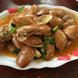 หอยลายผัด