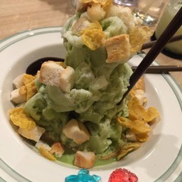 ขนมปังเย็นชาเขียว