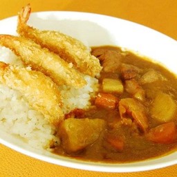 แกงกะหรี่กุ้งทอด