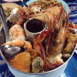 ต้มยำหม้อไฟทะเล