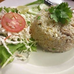 ร้านอาหารบ้านลุง เฮือนล้านนาเก่า ประตู 4