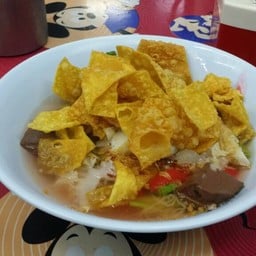 บะหมี่โฟ (ไม่ใส่เต้าหู้ทอด เกี๊ยวเยอะๆ) ♡